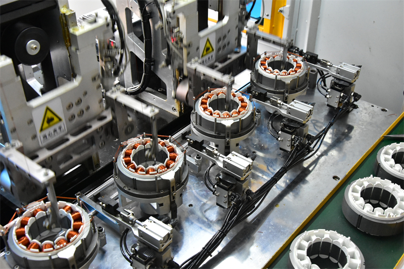 全自動 繞線機 - 副本.jpg